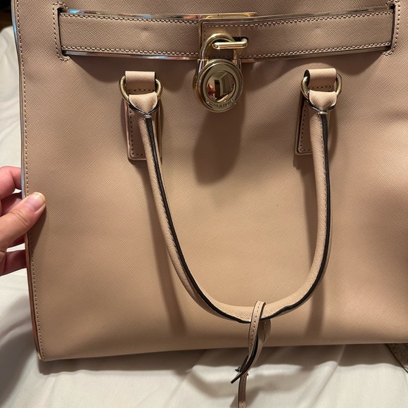 Michael Kors Tan Tote with Gold Chain - Picture 4 of 4